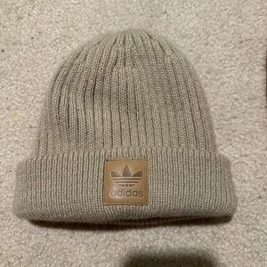 Tan adidas beanie 
Never worn